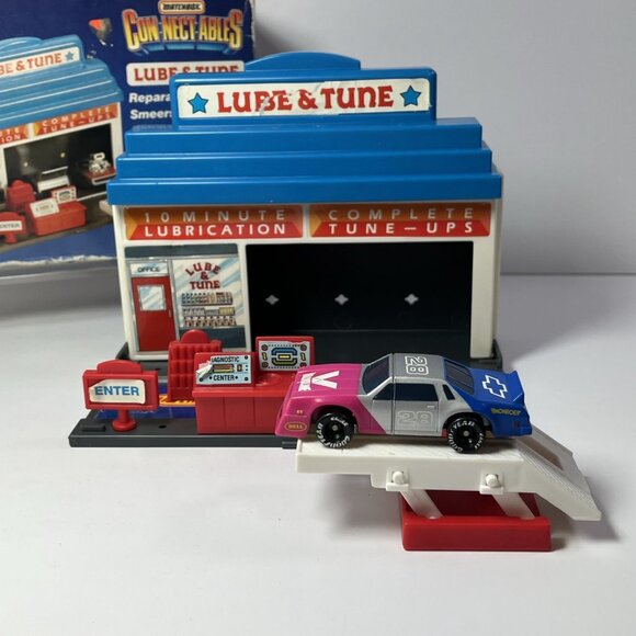Matchbox Connectables Lube & Tune Toy Car Service Playset Garage 1 Vehicle 1990 - Picture 2 of 16